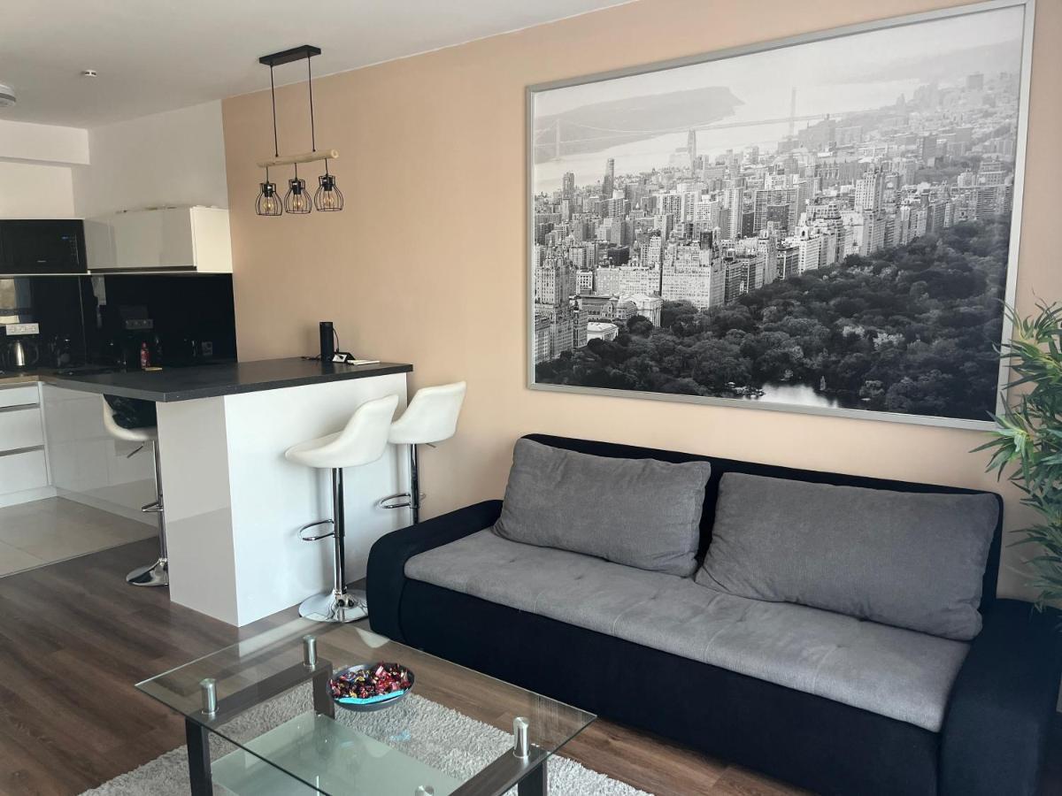 Mega Sale - Book Now - Corvin Royal Apartments Budapešť Exteriér fotografie